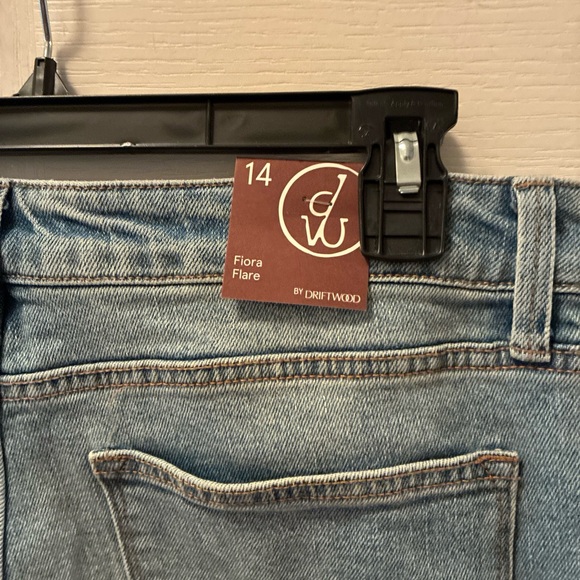 Driftwood ladies flora flare jeans size 14 - Picture 7 of 7